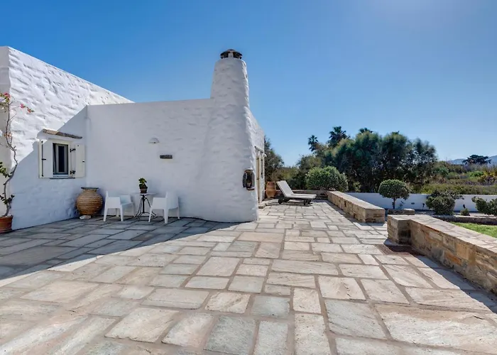 Danae By The Sea Пунда