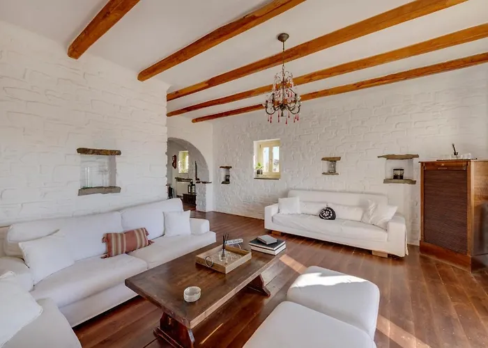 Villa Danae By The Sea